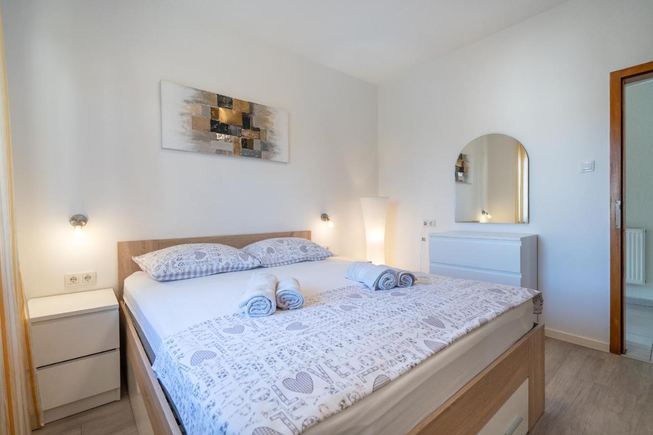 Apartman Ana Novi Vinodolski Eksteriør bilde